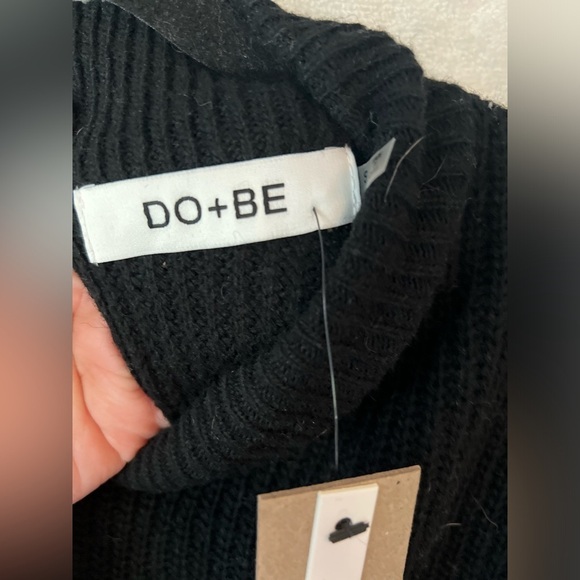 NWT Do + Be Open Back Tie Waist Sweater - Picture 6 of 8